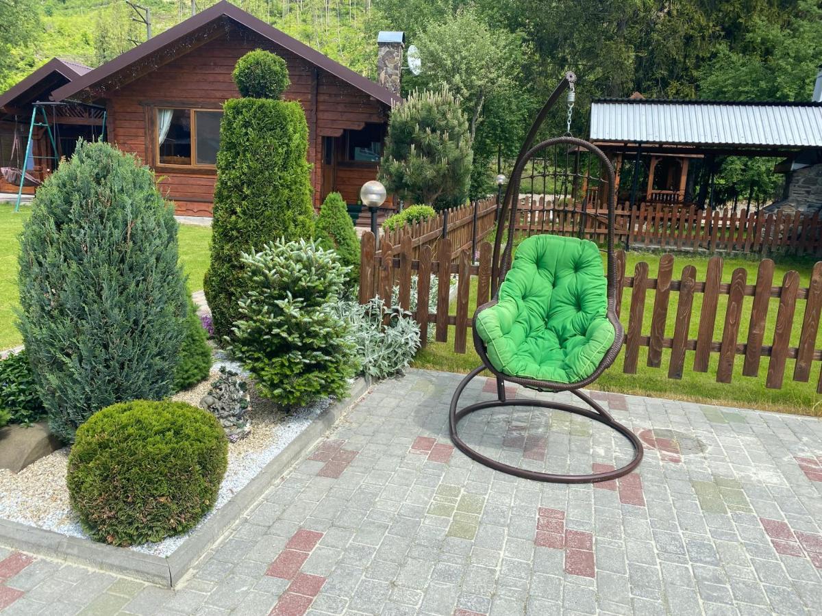 Зелена садиба над рікою Славске Екстериор снимка